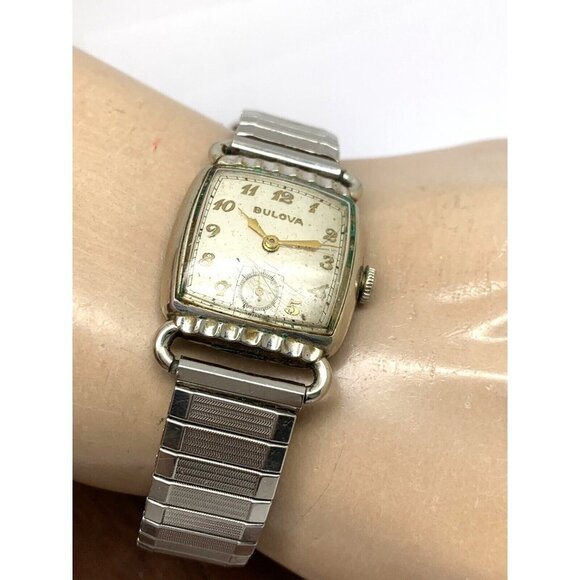 Bulova Men's Watch Vintage 1951 Swiss Hand Wind Silver Dial Gold Expansion Band - Picture 5 of 13